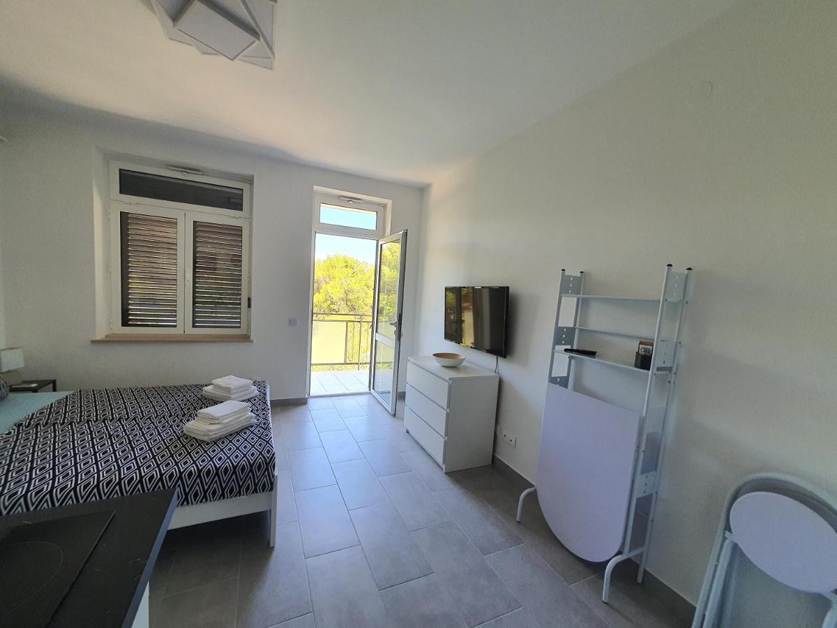 Villa Adagio Apartments Sumartin Eksteriør bilde