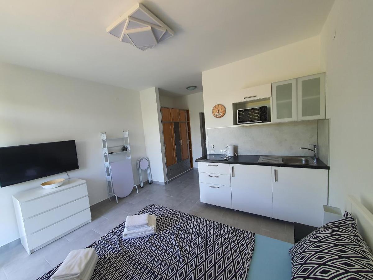 Villa Adagio Apartments Sumartin Eksteriør bilde