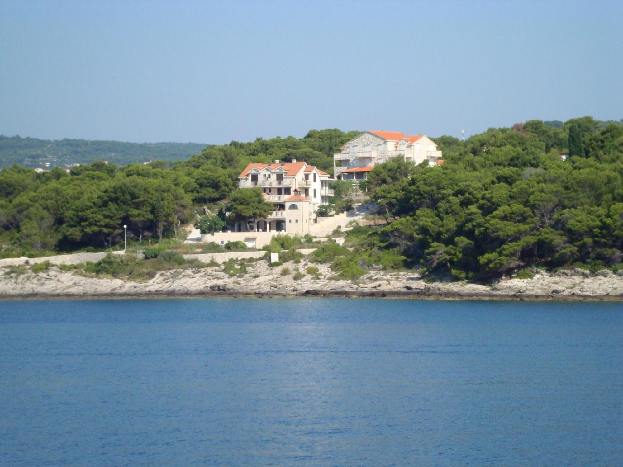 Villa Adagio Apartments Sumartin Eksteriør bilde