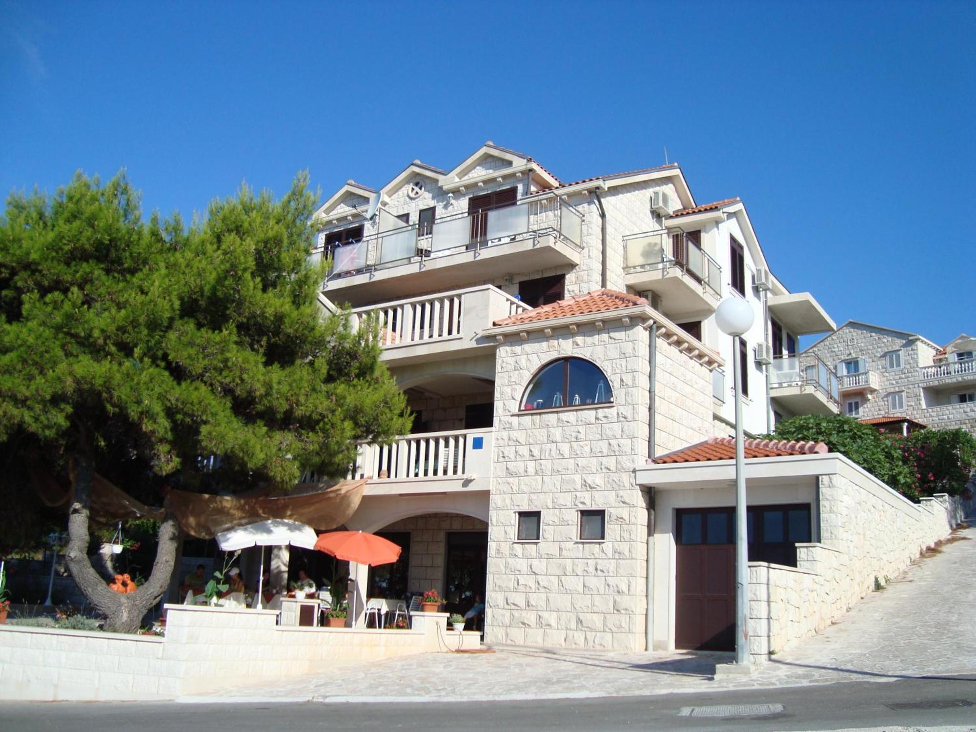 Villa Adagio Apartments Sumartin Eksteriør bilde