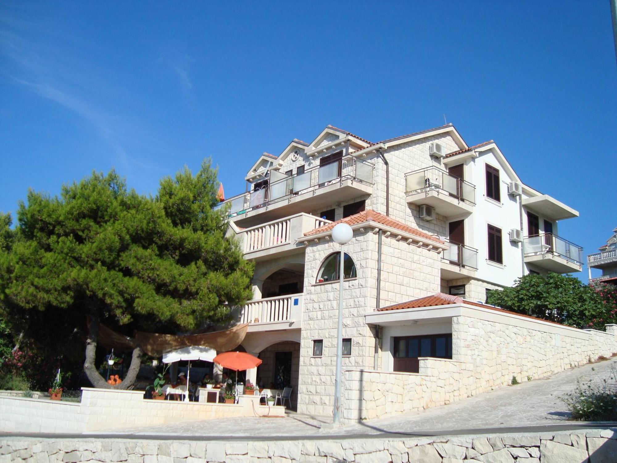 Villa Adagio Apartments Sumartin Eksteriør bilde