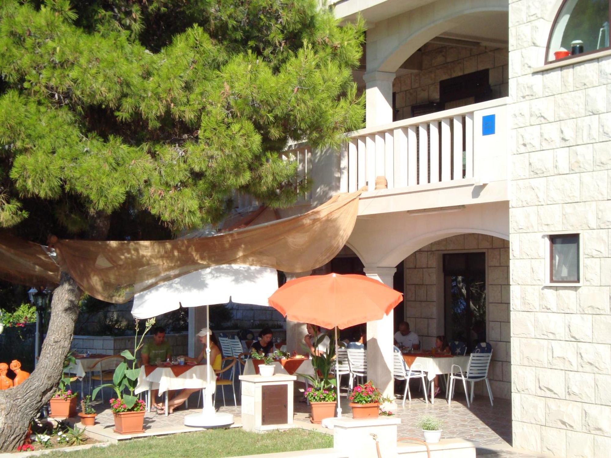Villa Adagio Apartments Sumartin Eksteriør bilde