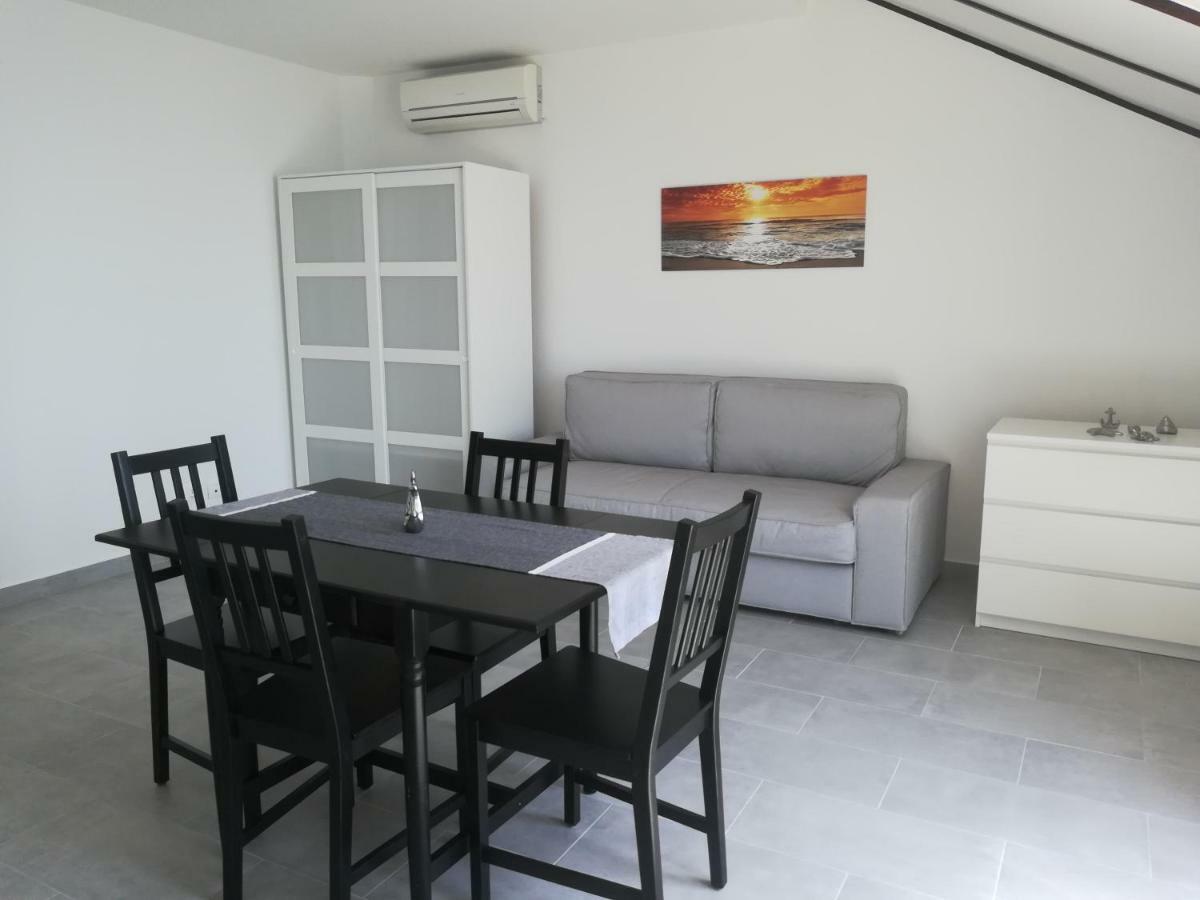 Villa Adagio Apartments Sumartin Eksteriør bilde